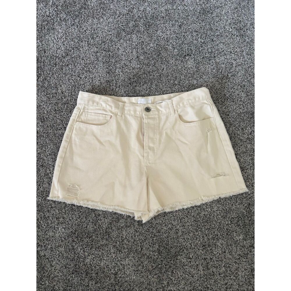 ❤️Every Distressed Denim Shorts-NWT